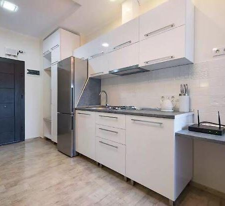 Yalcin Star Residence Diana'S Flat Батумі Екстер'єр фото